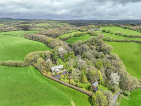 Nutsford House